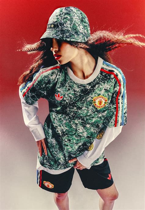 man utd stone roses tracksuit.